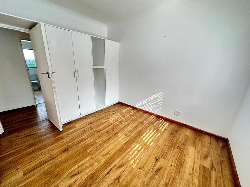 5 Bedroom Property for Sale in Bergvliet Western Cape